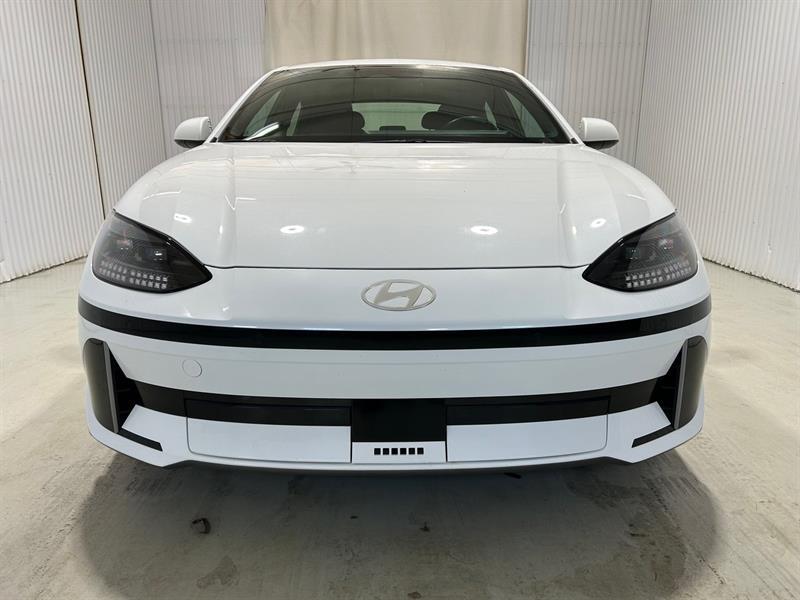 2023 Hyundai Ioniq - Image 2