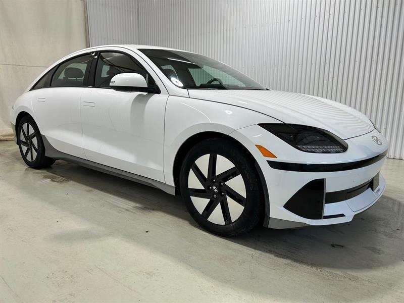 2023 Hyundai Ioniq - Image 4