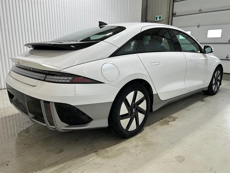 2023 Hyundai Ioniq - Image 5