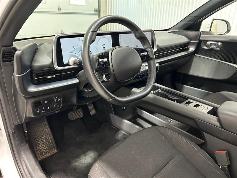 2023 Hyundai Ioniq - Image 17