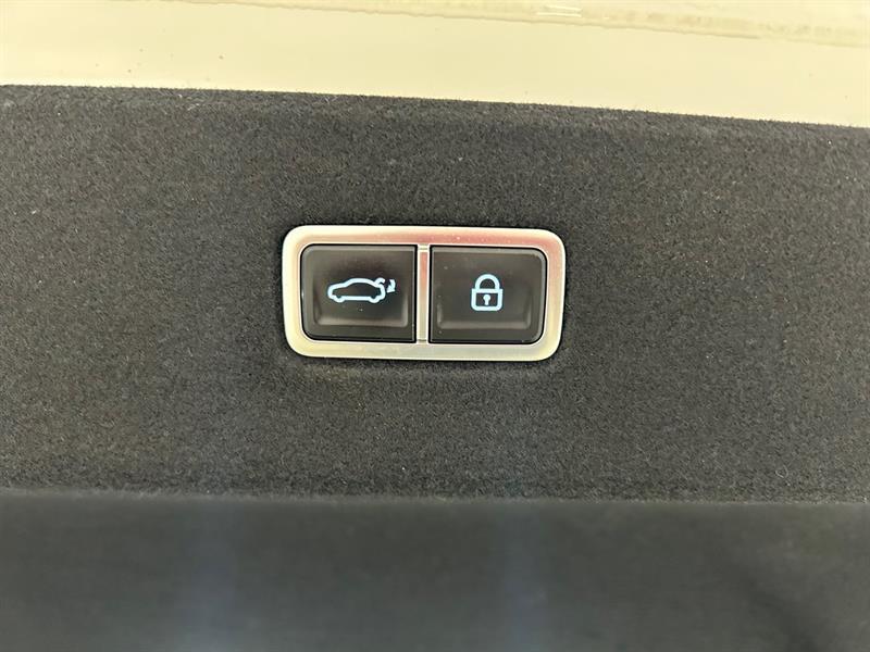 2023 Hyundai Ioniq - Image 20