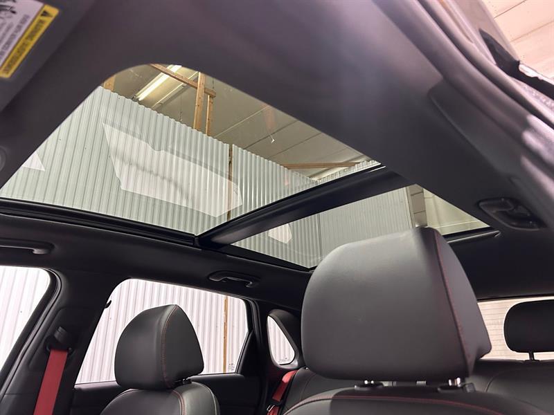 2020 Hyundai Elantra - Image 13