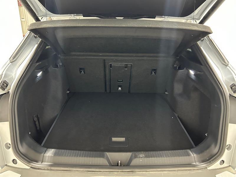 2021 Volkswagen ID.4 - Image 17