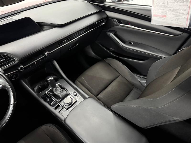 2022 Mazda Mazda3 - Image 18