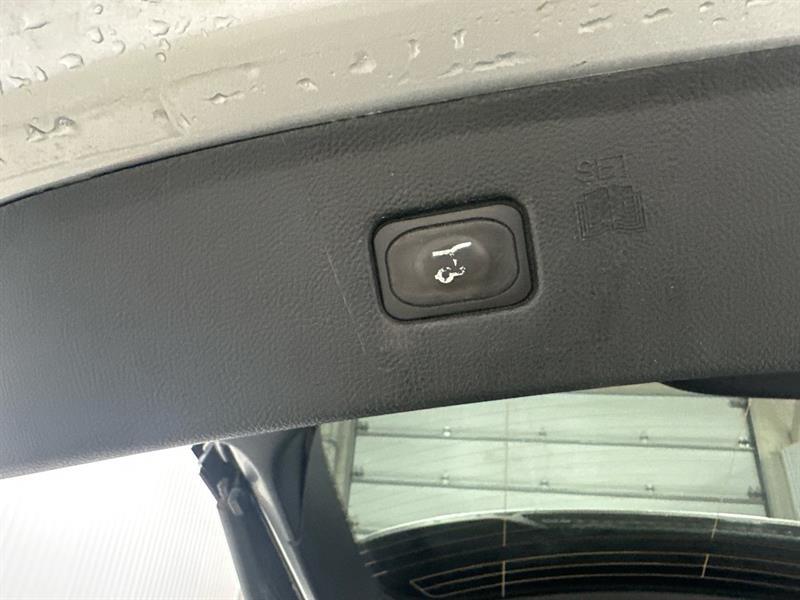 2022 Ford Edge - Image 17