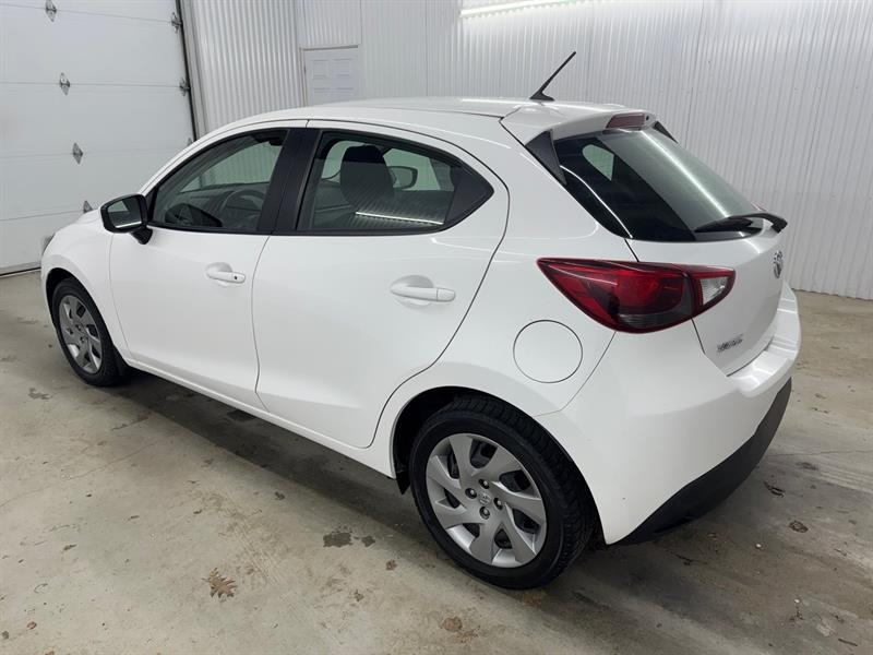 2020 Toyota Yaris - Image 8