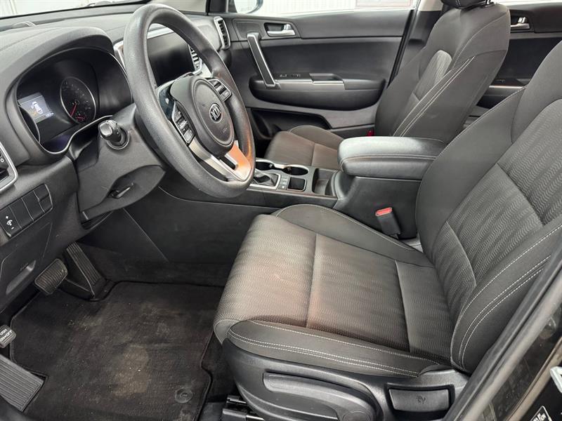 2022 Kia Sportage - Image 10