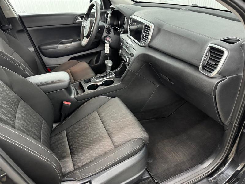 2022 Kia Sportage - Image 21
