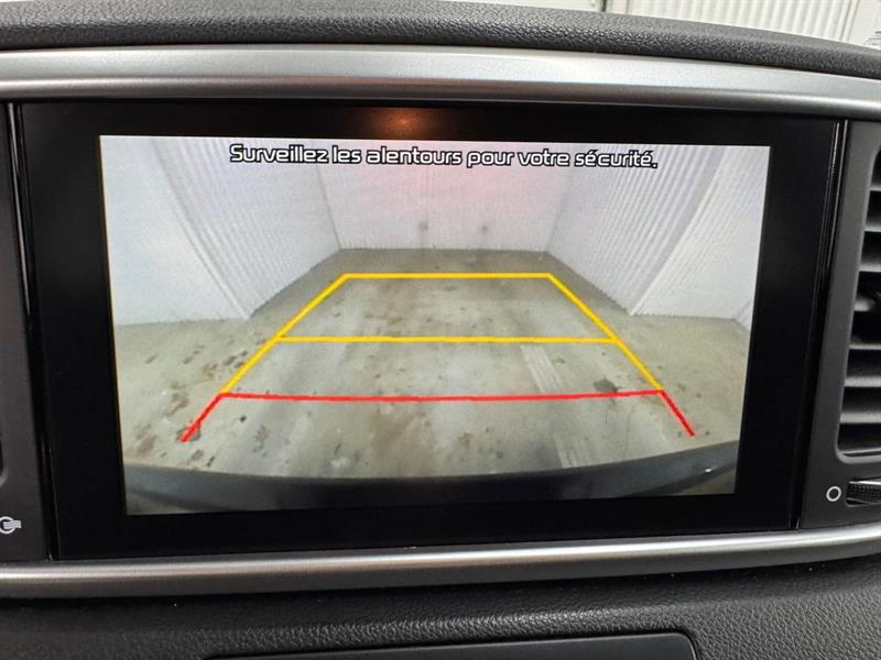 2022 Kia Sportage - Image 22