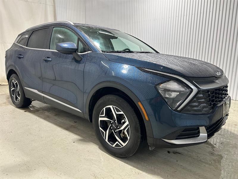 2025 Kia Sportage - Image 4