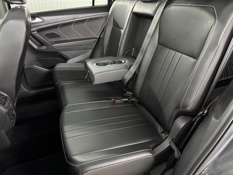 2022 Volkswagen Tiguan - Image 22