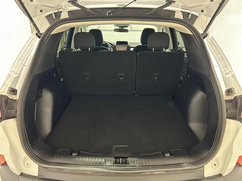 2022 Ford Escape - Image 14