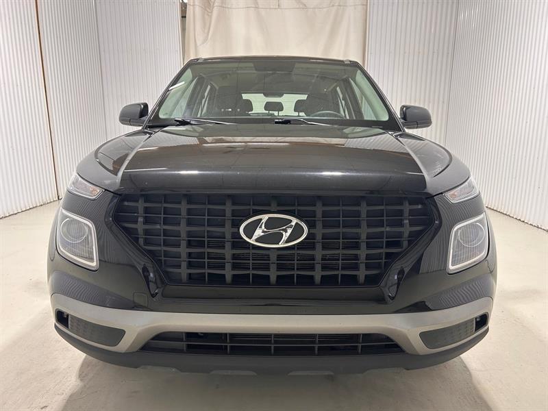 2021 Hyundai Venue - Image 2