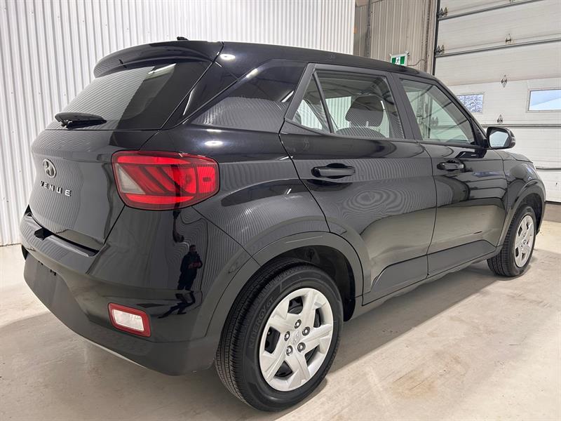 2021 Hyundai Venue - Image 5