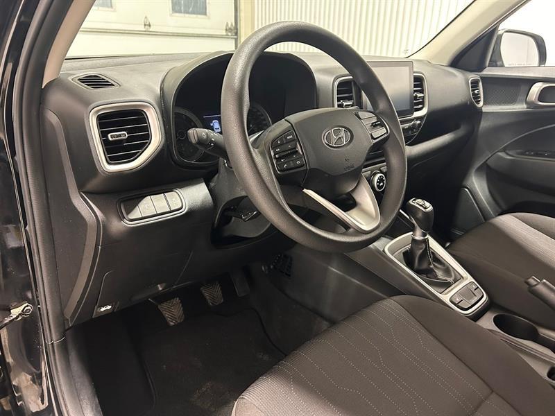 2021 Hyundai Venue - Image 11