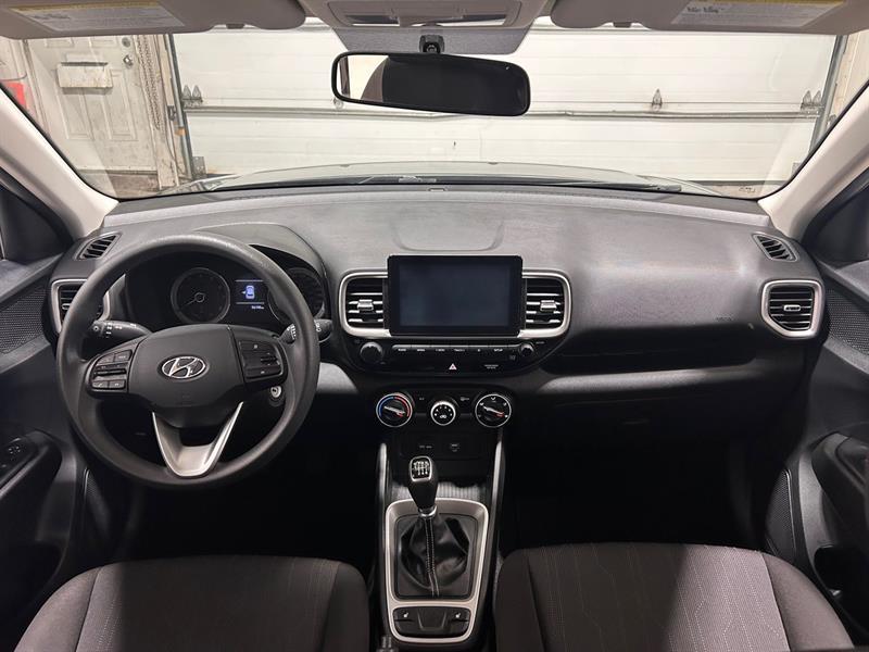 2021 Hyundai Venue - Image 13