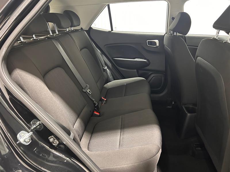 2021 Hyundai Venue - Image 17