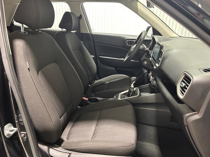 2021 Hyundai Venue - Image 19