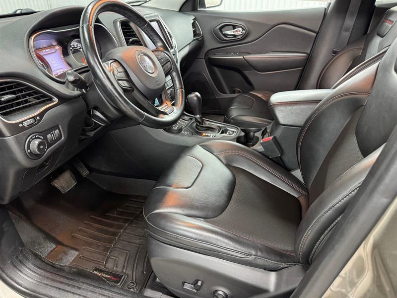 2020 Jeep Grand Cherokee - Image 25