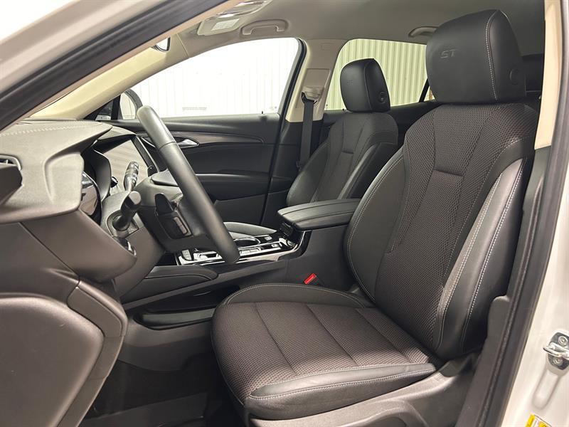 2023 Buick Envision - Image 10