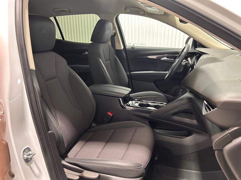 2023 Buick Envision - Image 18