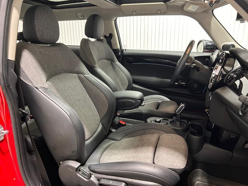 2023 Mini 3 Door - Image 16