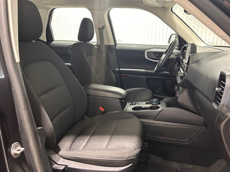 2023 Ford Bronco - Image 20