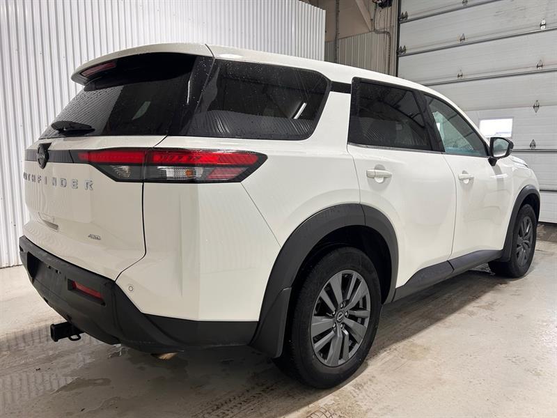 2023 Nissan Pathfinder - Image 5