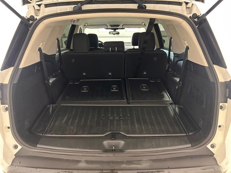 2023 Nissan Pathfinder - Image 11
