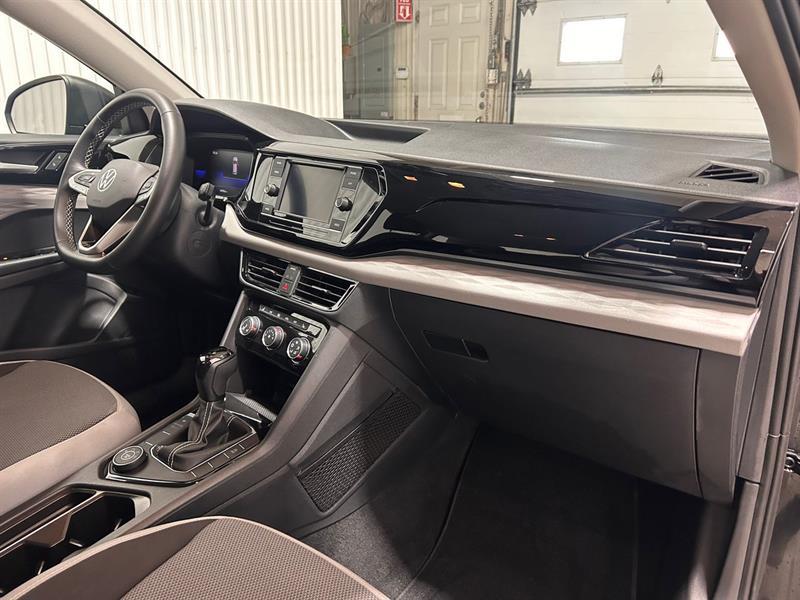 2023 Volkswagen Taos - Image 20