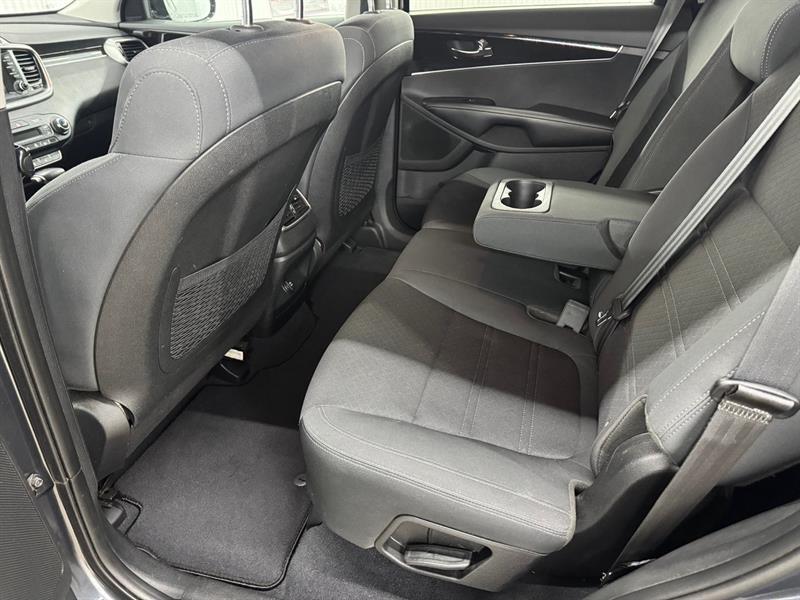 2020 Kia Sorento - Image 21