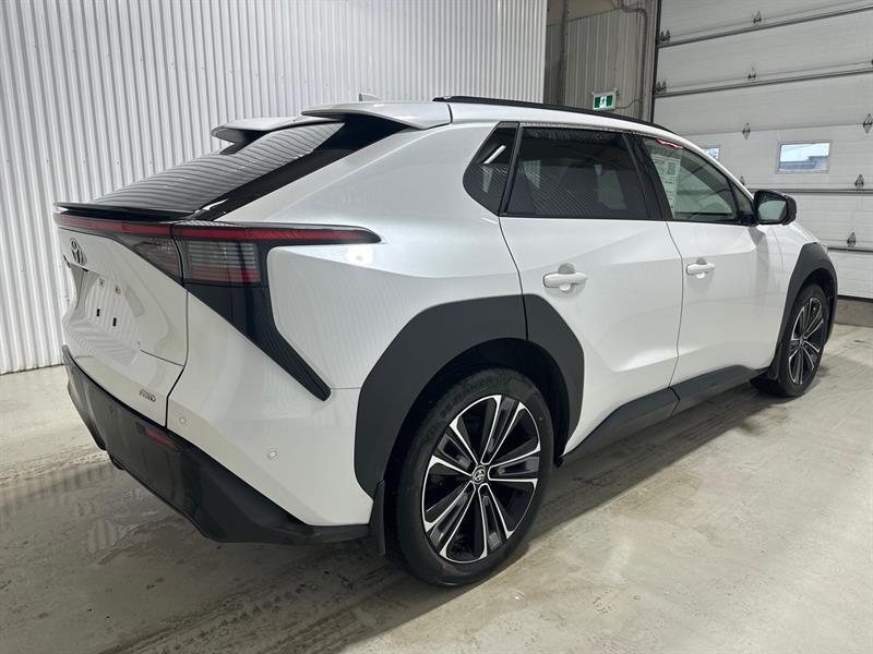 2023 Toyota BZ4X - Image 5