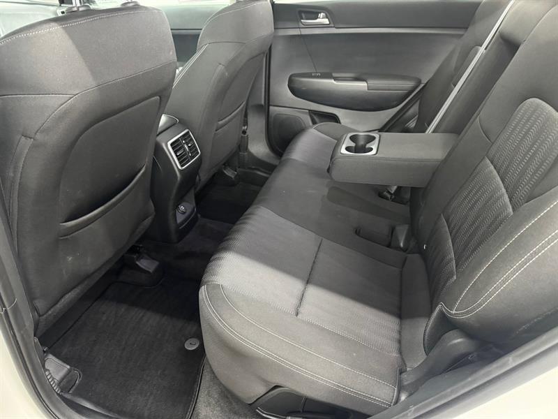 2021 Kia Sportage - Image 13