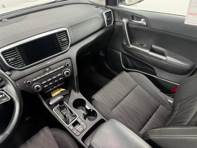 2021 Kia Sportage - Image 17