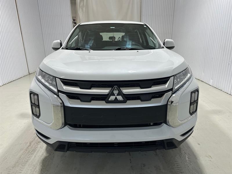 2021 Mitsubishi RVR - Image 2