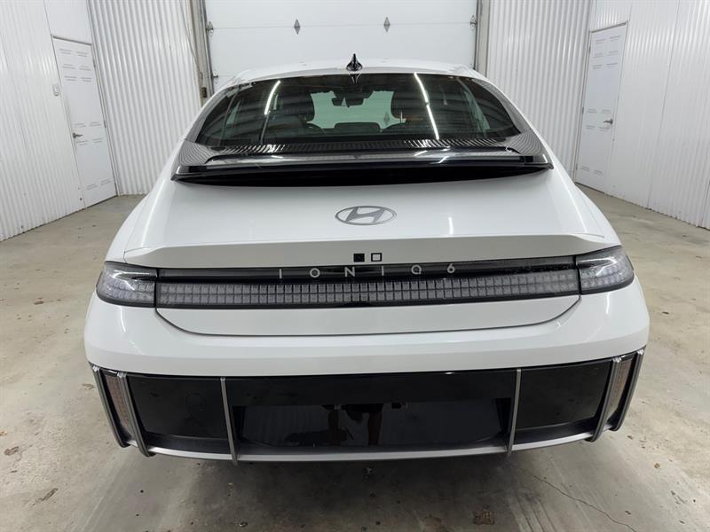 2024 Hyundai Ioniq - Image 7
