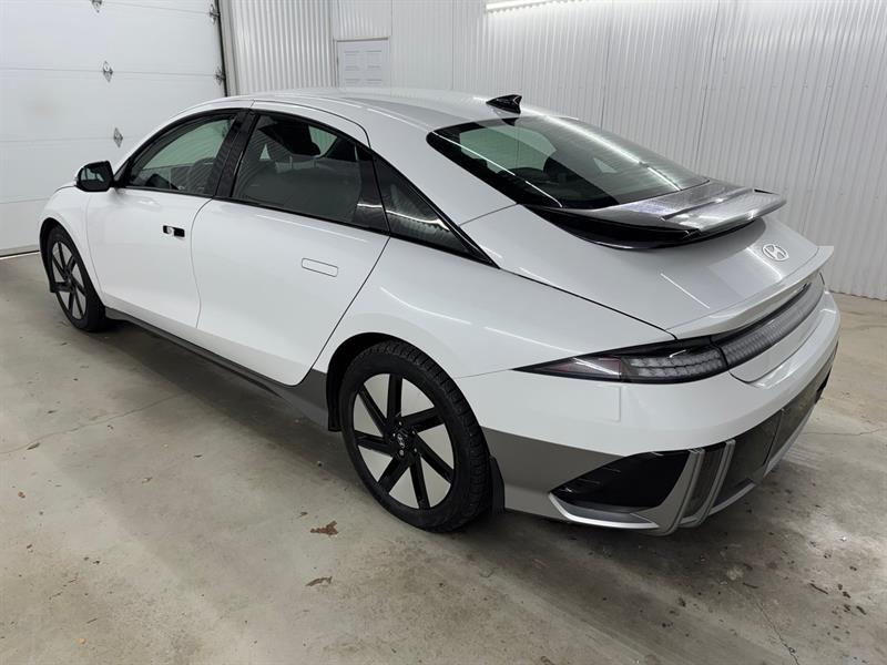 2024 Hyundai Ioniq - Image 8