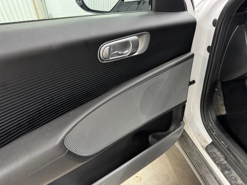 2024 Hyundai Ioniq - Image 11