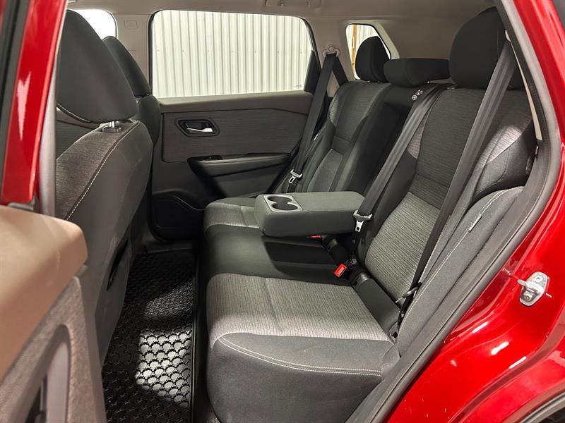 2021 Nissan Rogue - Image 17