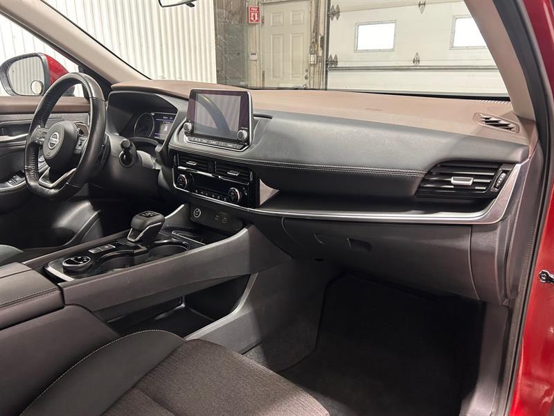 2021 Nissan Rogue - Image 20