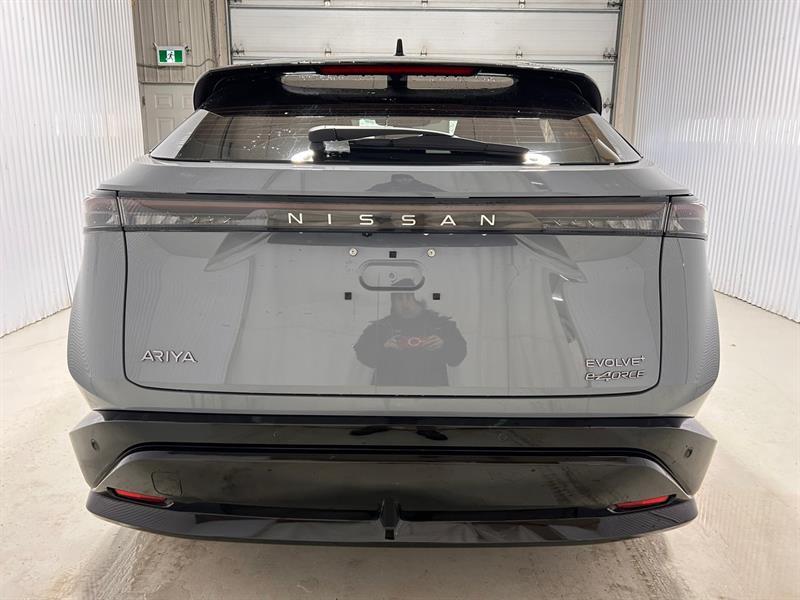 2024 Nissan ARIYA - Image 7