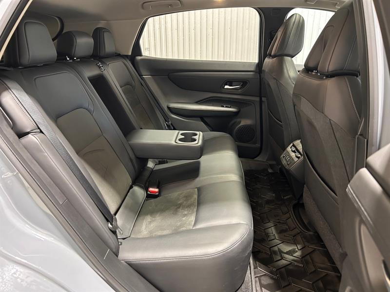 2024 Nissan ARIYA - Image 20