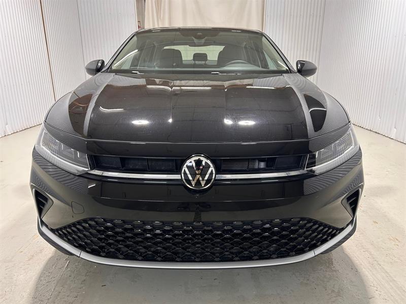 2025 Volkswagen Jetta - Image 2
