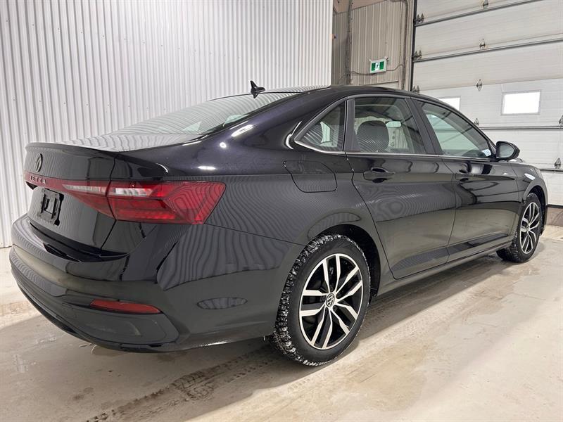 2025 Volkswagen Jetta - Image 5