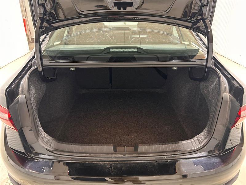 2025 Volkswagen Jetta - Image 16