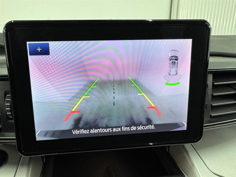 2020 Ford Explorer - Image 11