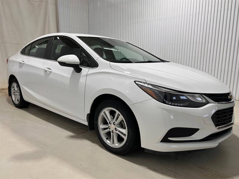 2018 Chevrolet Cruze - Image 4