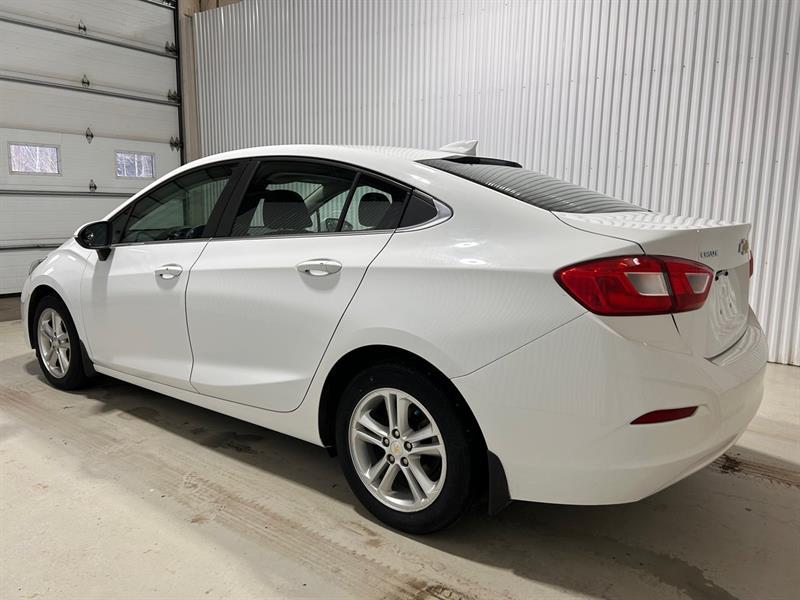 2018 Chevrolet Cruze - Image 8