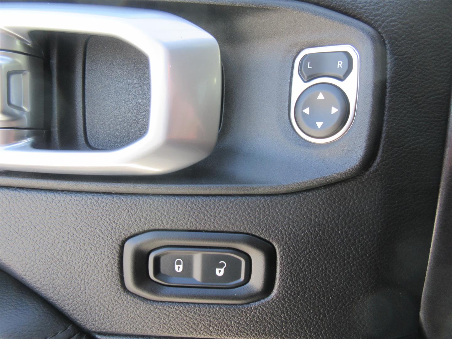 jeep Wrangler 2022 - 24