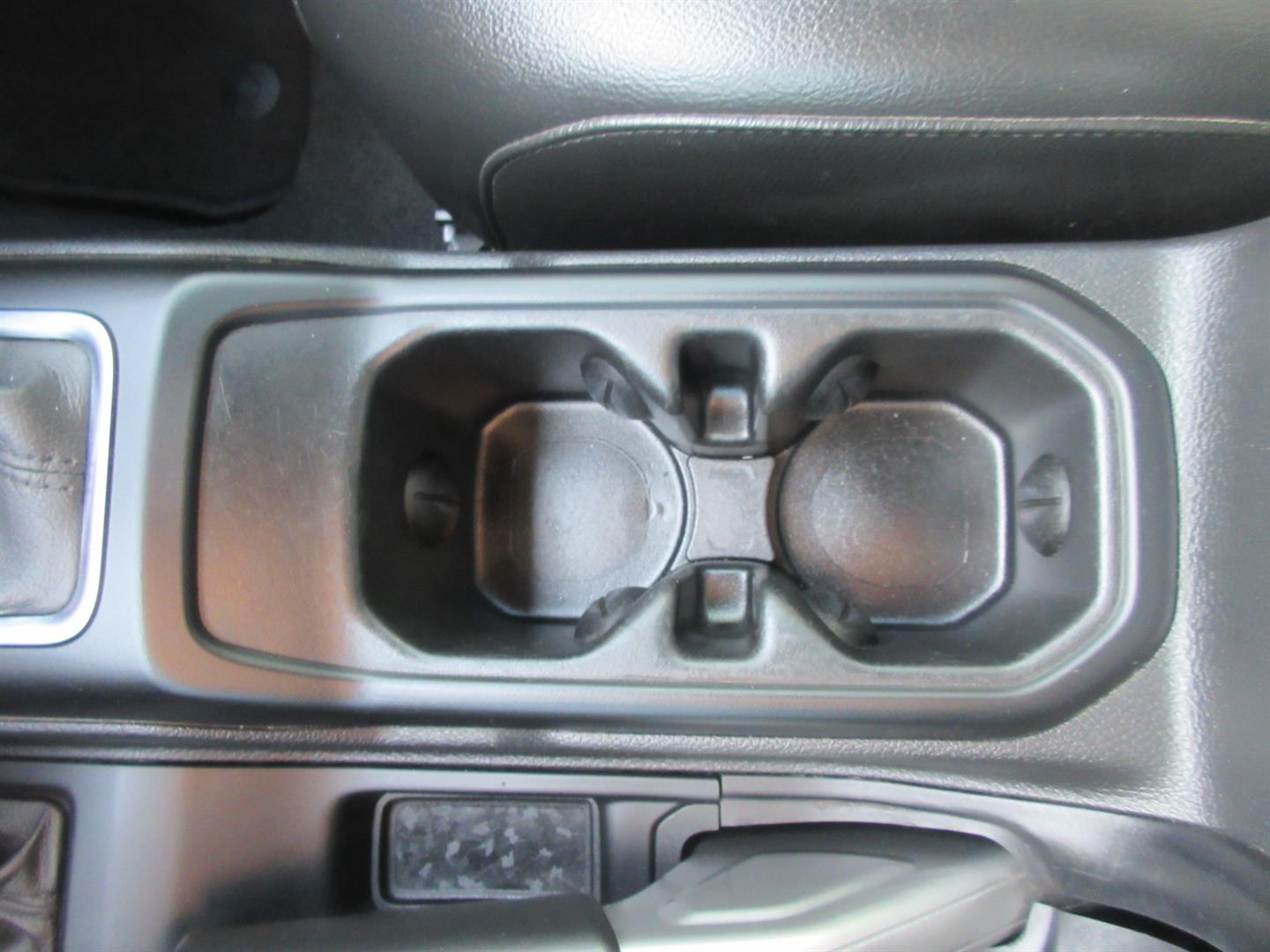 jeep Wrangler 2022 - 36